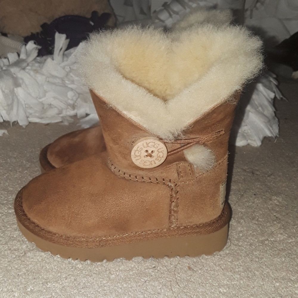Size 6c Uggs
